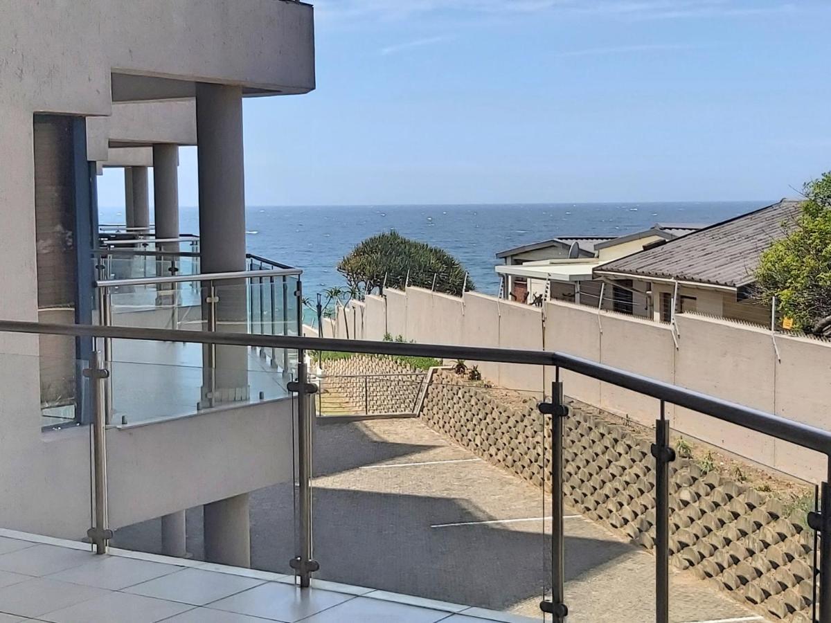 מרגייט Whale Rock, Modern Beachfront Apartment מראה חיצוני תמונה